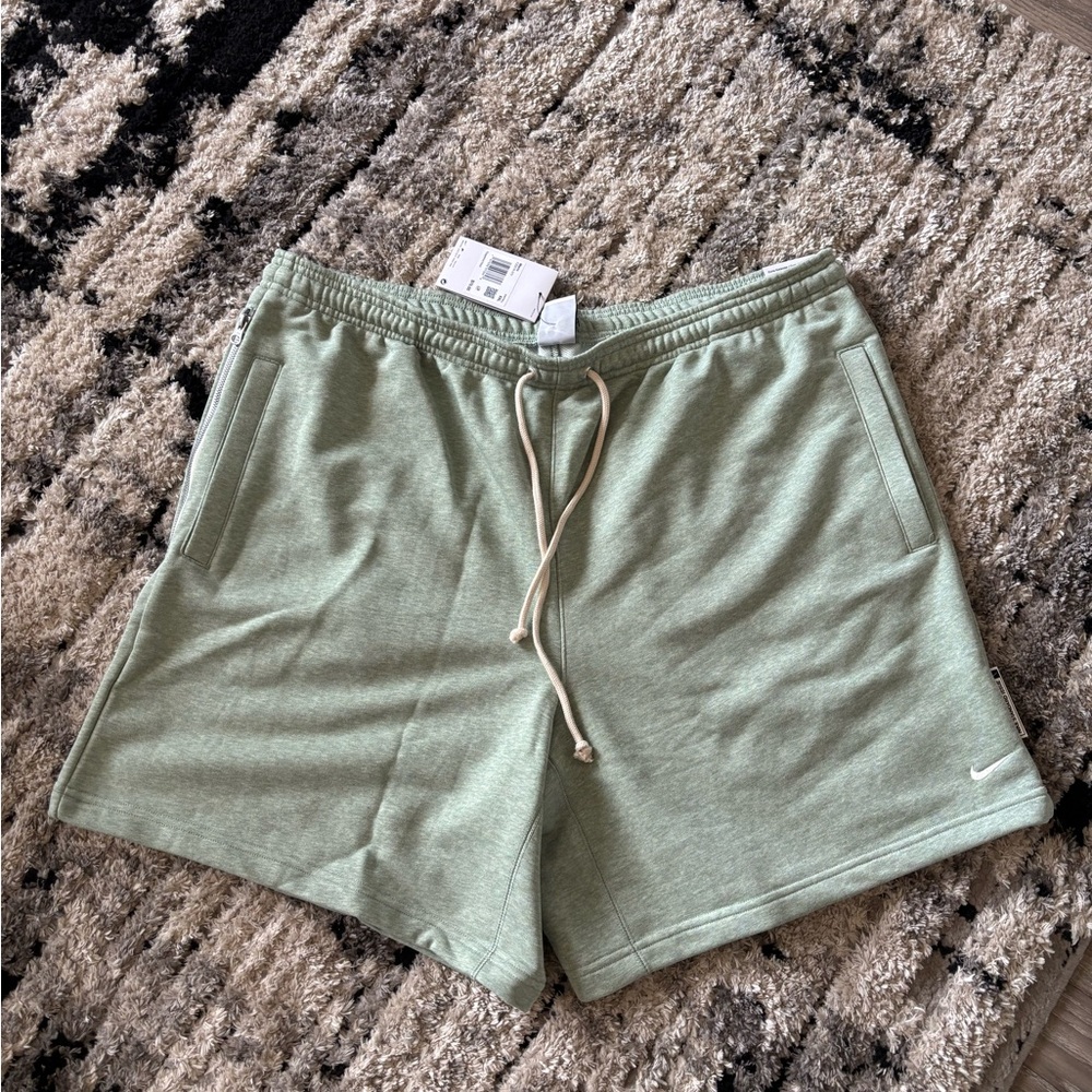 Nike Dri-Fit Standard Issue Basketball Shorts